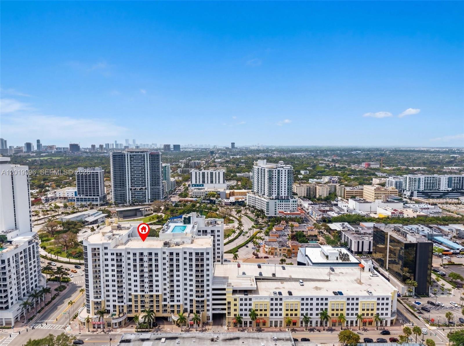 RADIUS CONDO - Residential