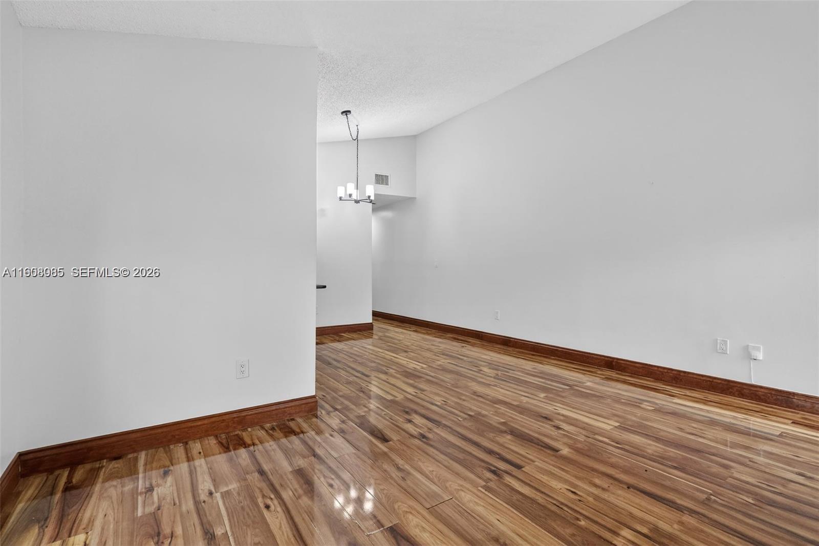 OSCEOLA GROVES - Residential