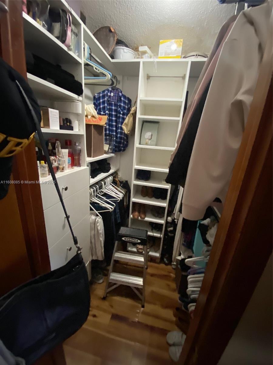 OSCEOLA GROVES - Residential