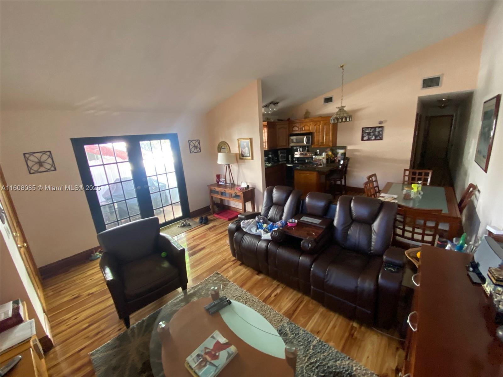 OSCEOLA GROVES - Residential