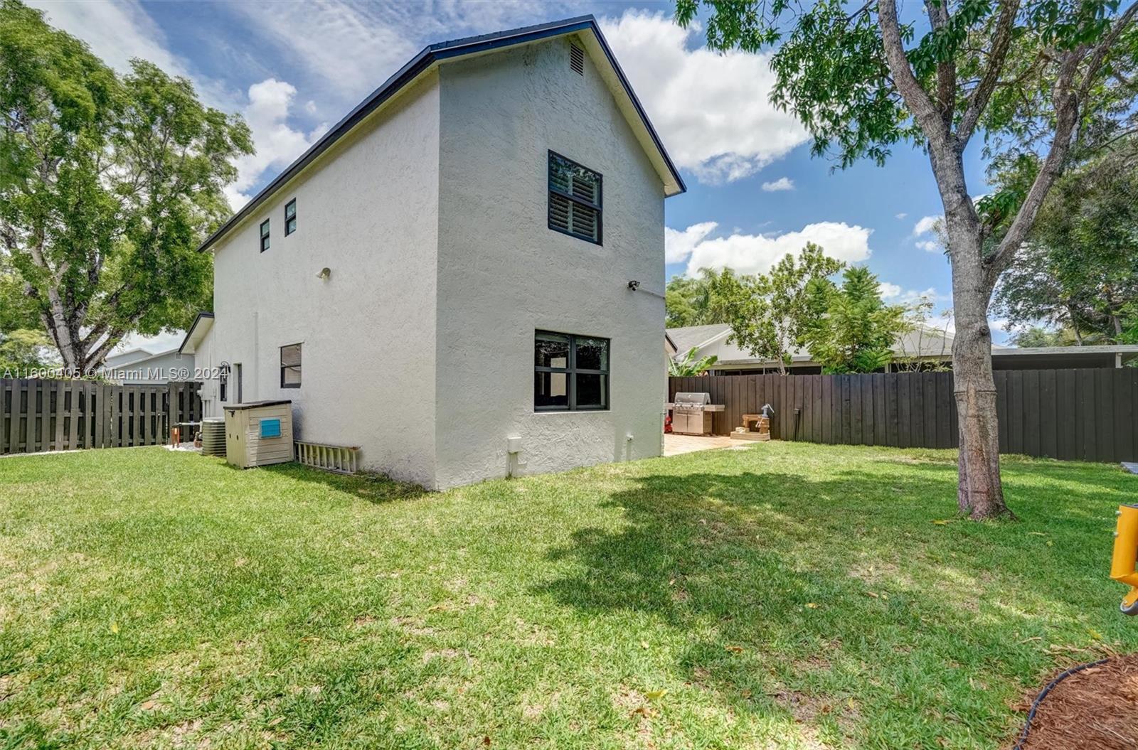 COUNTRYSIDE WEST - Residential