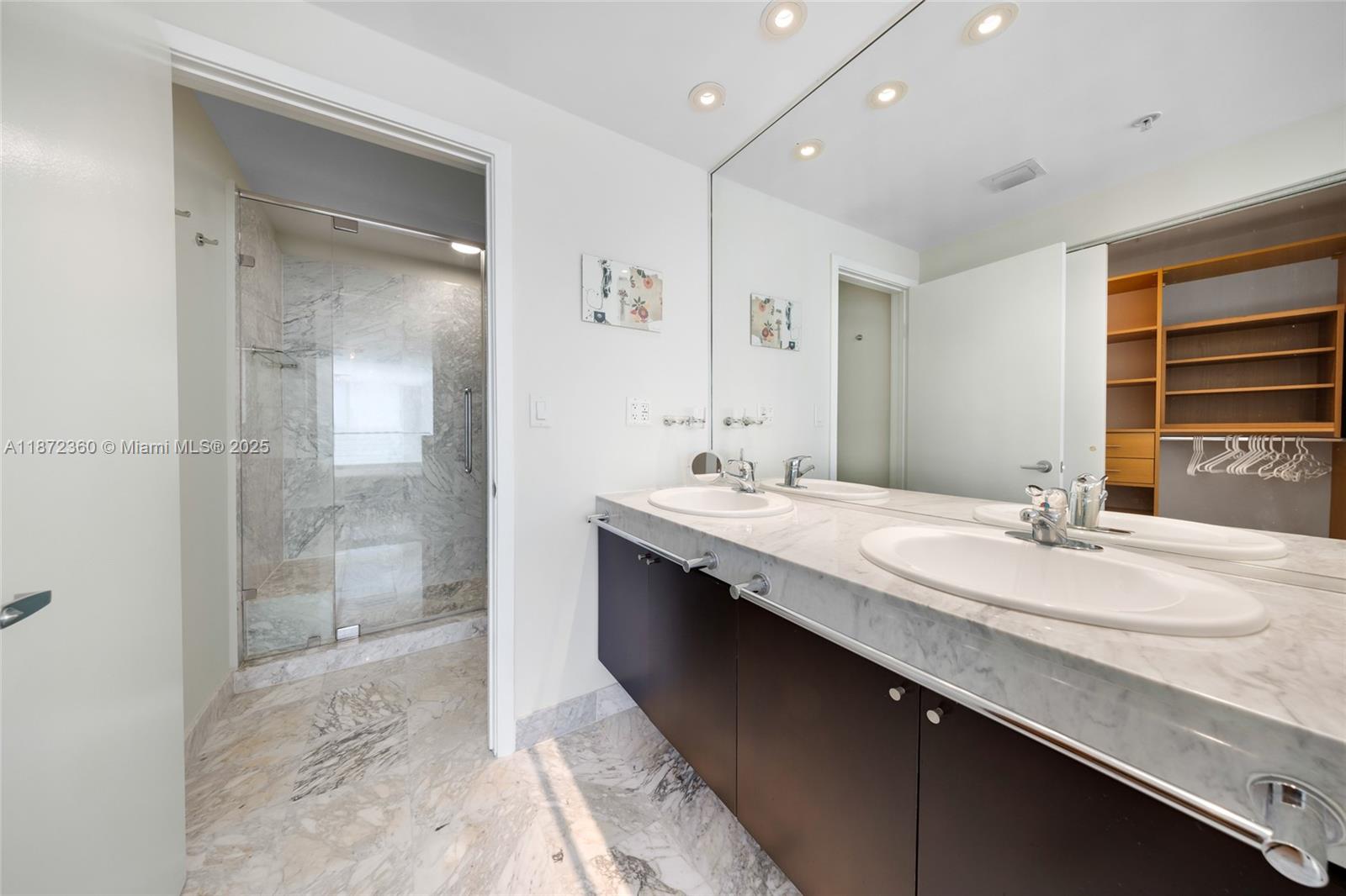 BAY VIEW LOFTS CONDO - Residential Lease