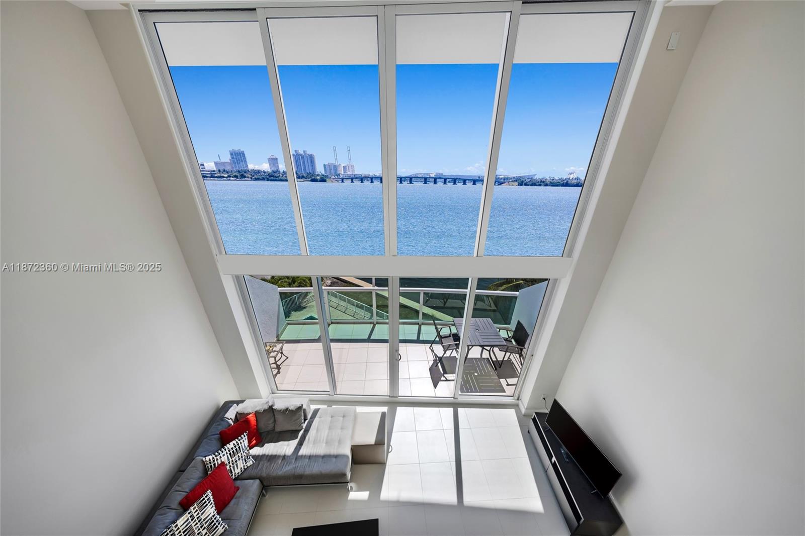 BAY VIEW LOFTS CONDO - Residential Lease