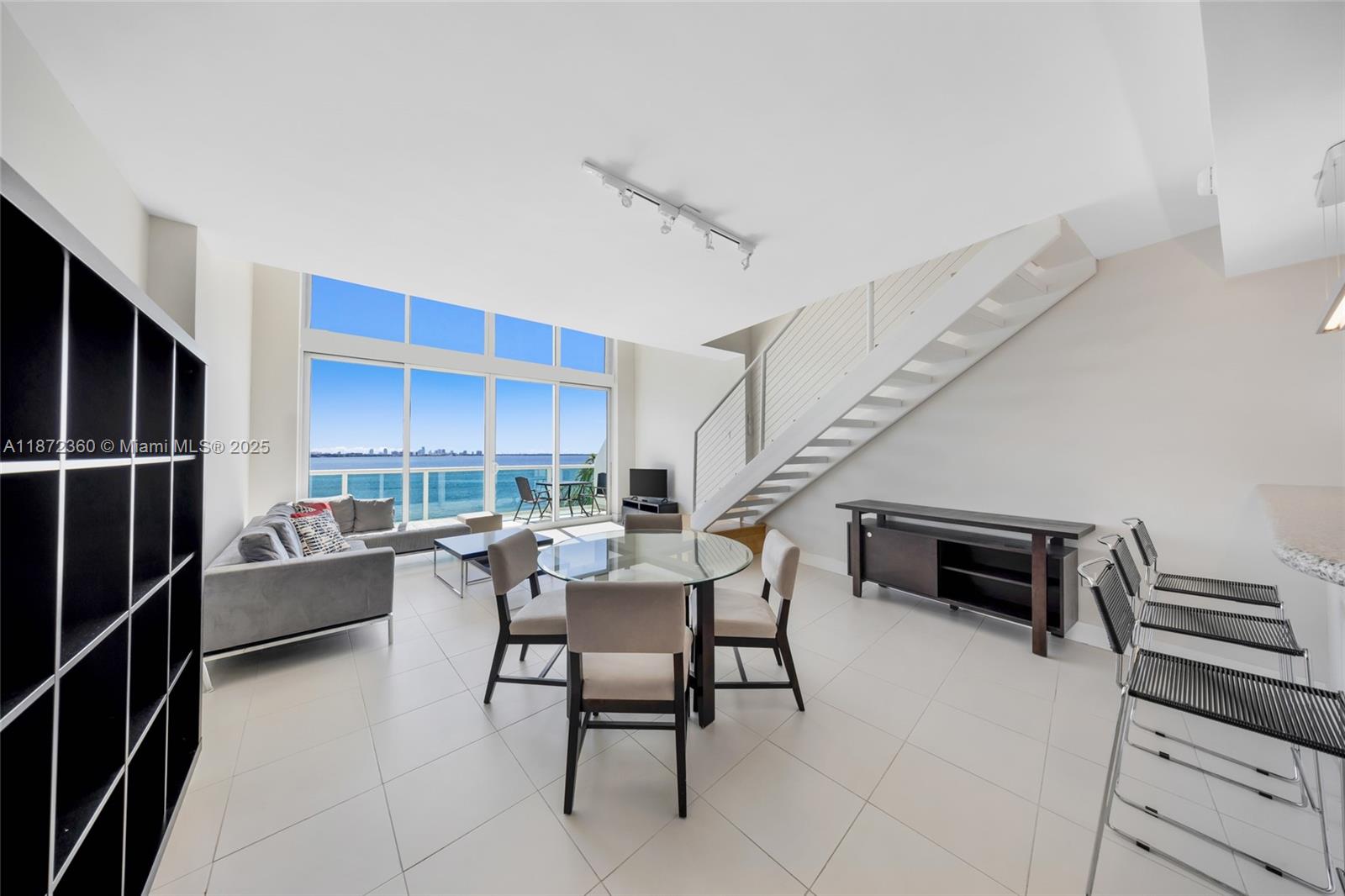 BAY VIEW LOFTS CONDO - Residential Lease