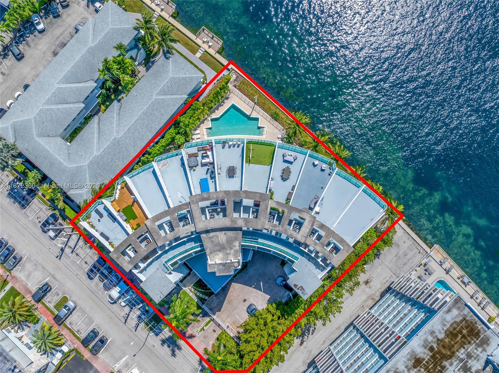 BAY VIEW LOFTS CONDO - Residential Lease