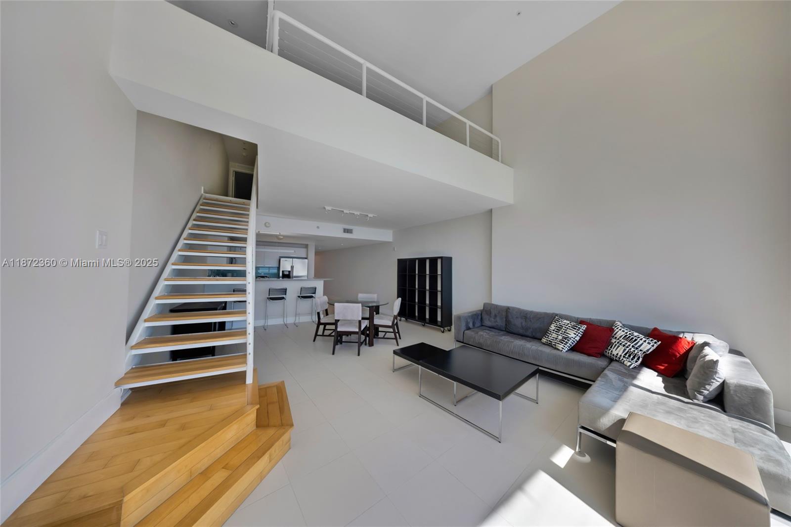 BAY VIEW LOFTS CONDO - Residential Lease