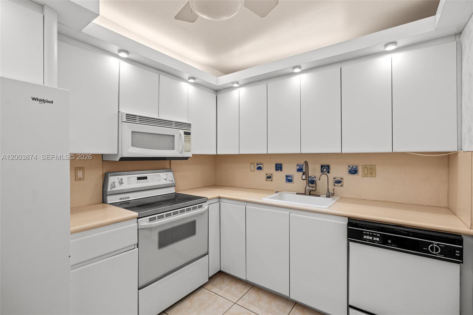 OLYMPUS CONDO - Residential