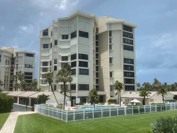 SEASCAPE I CONDOMINIUM - Residential