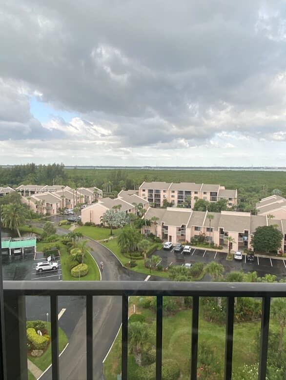 SEASCAPE I CONDOMINIUM - Residential