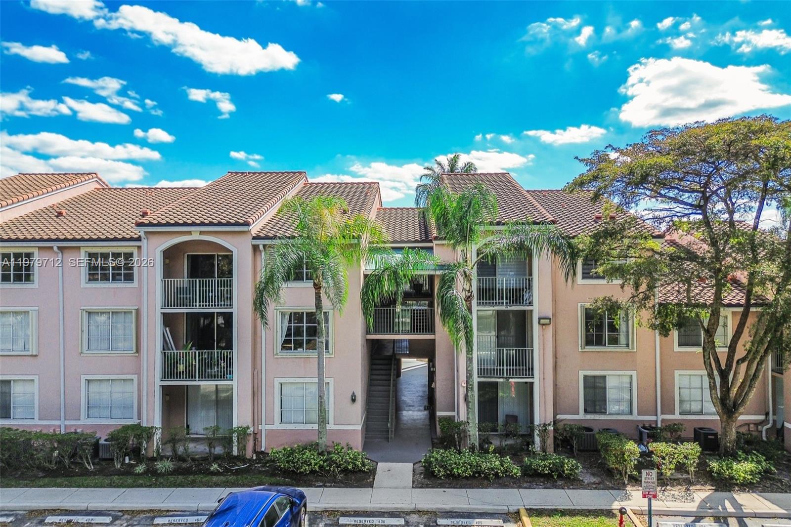 12172 Saint Andrews Pl 307