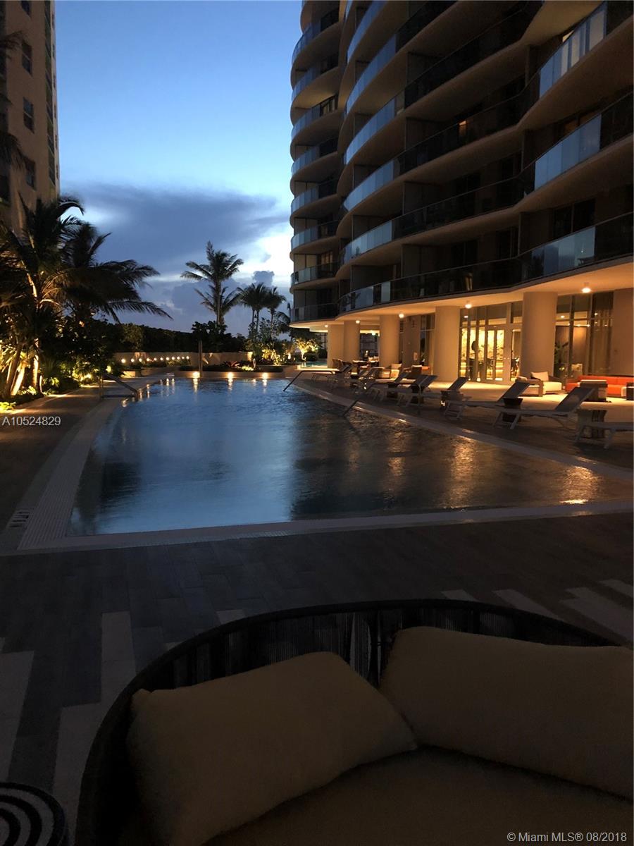 ARIA ON THE BAY - Residential Lease