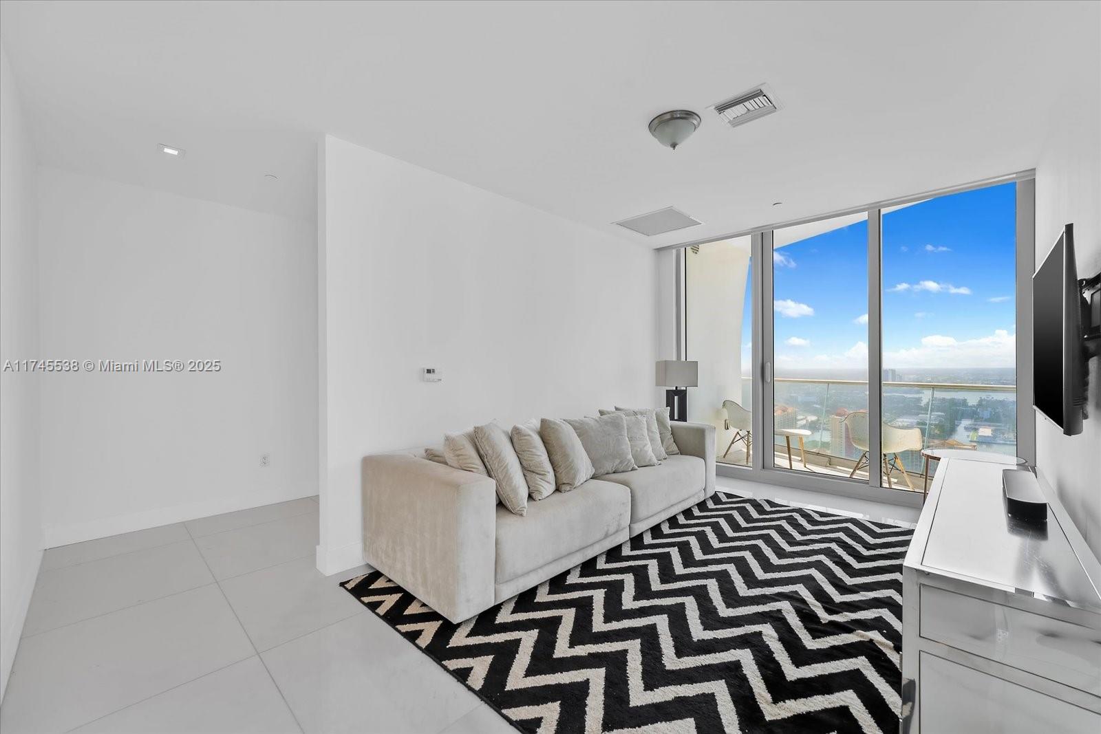 JADE SIGNATURE CONDO - Residential Lease