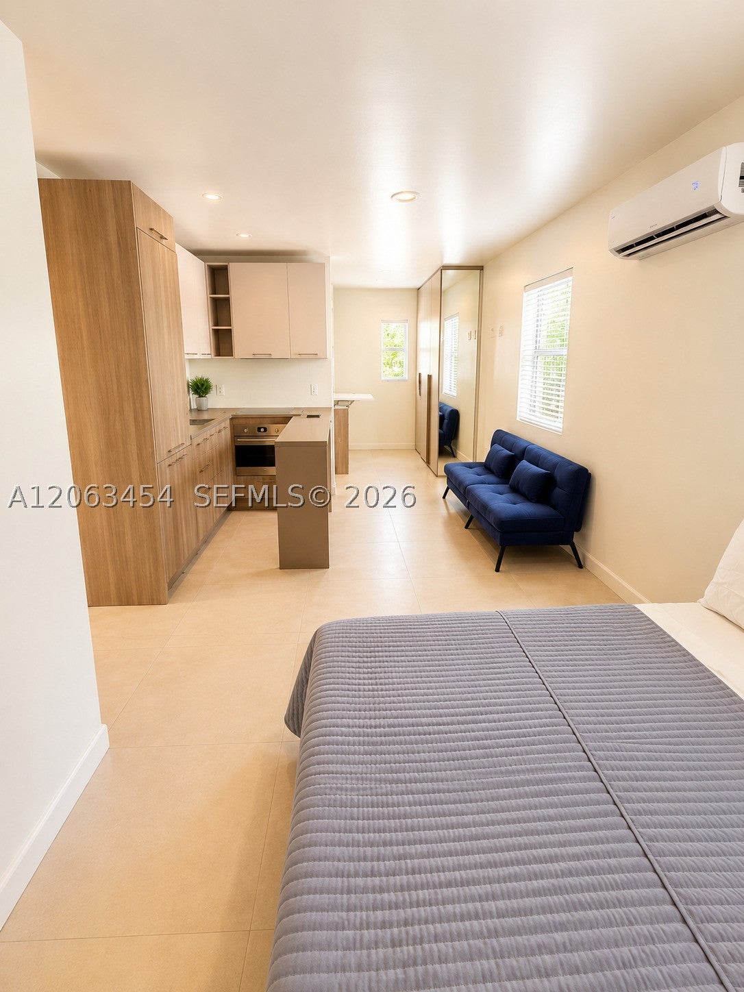 245 NE 33rd St 207