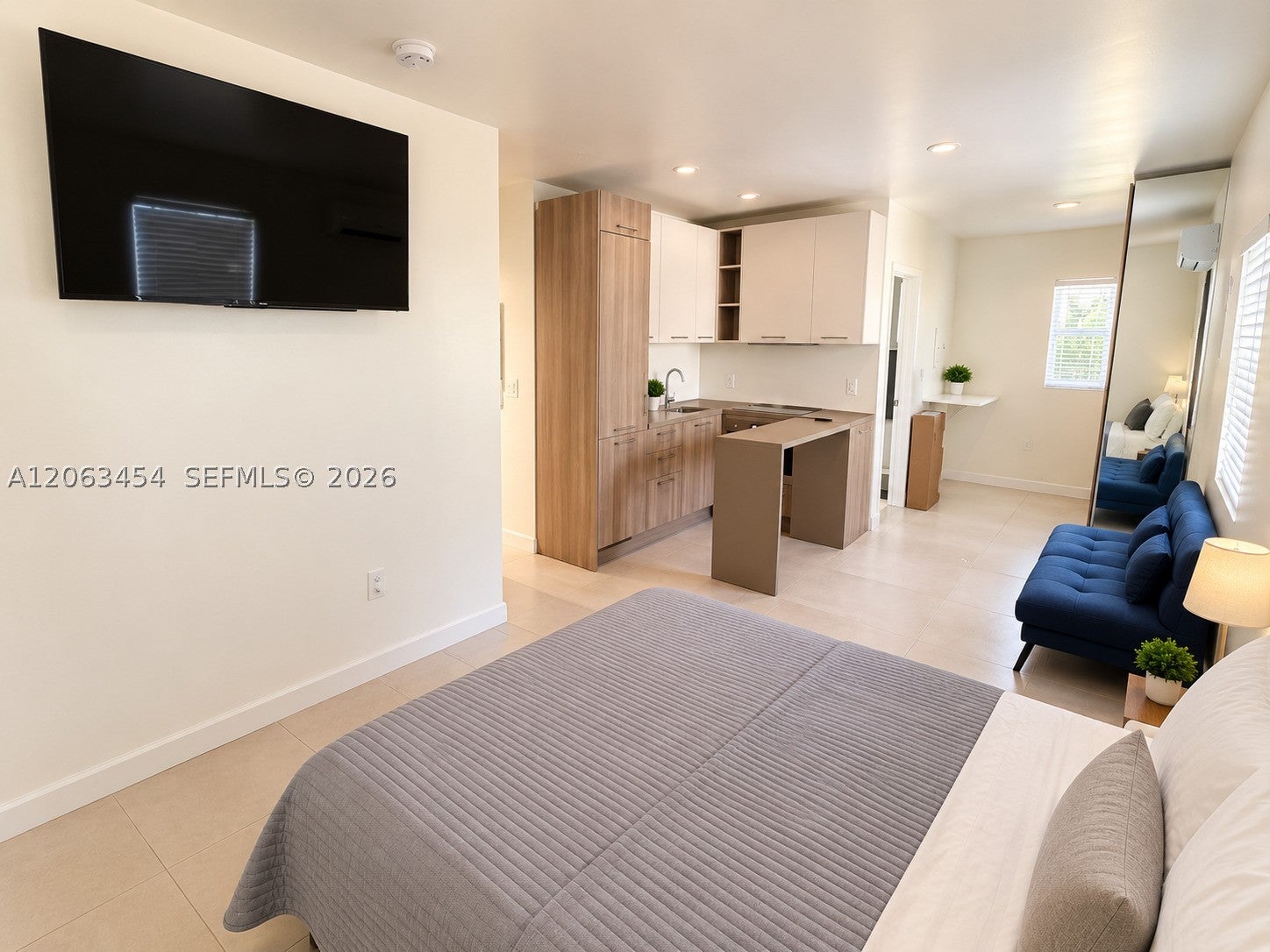 245 NE 33rd St 207
