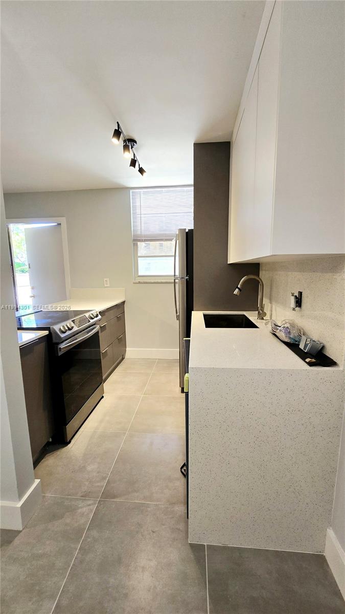 1811 Jefferson St 202