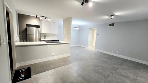 Photo of 1811 Jefferson St #202, Hollywood, FL 33020 (MLS # A11994301)