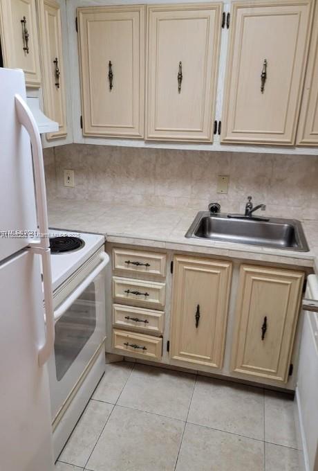 TOWN SQUARE CONDO - Residential