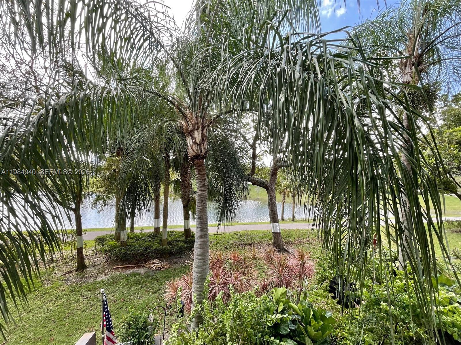 3850 Washington St 214