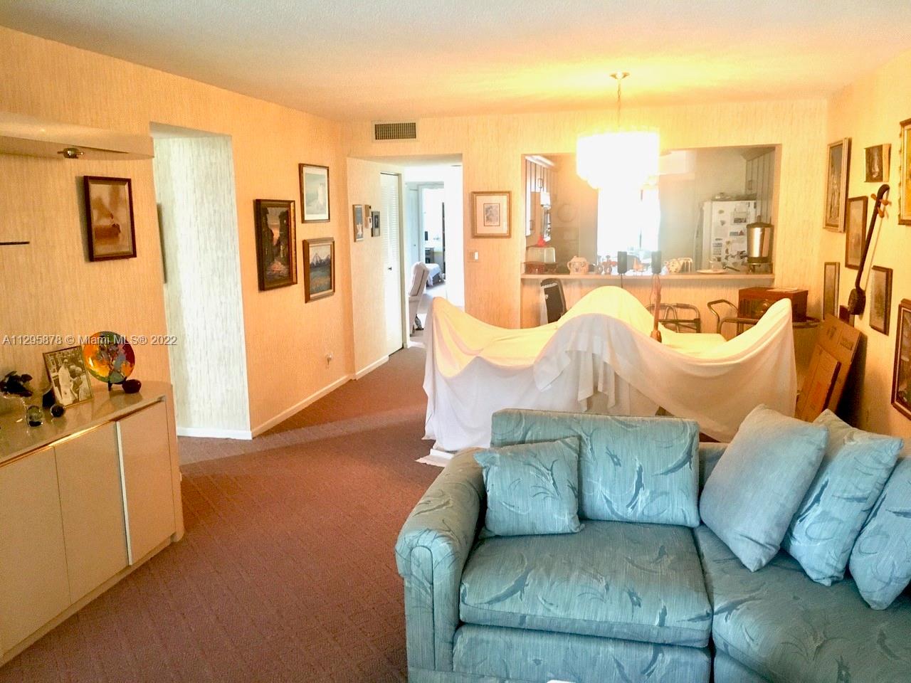 FAIRFAX B CONDO - Residential