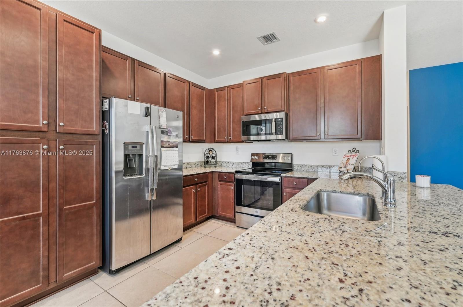 MC RESIDENTIAL - Residential