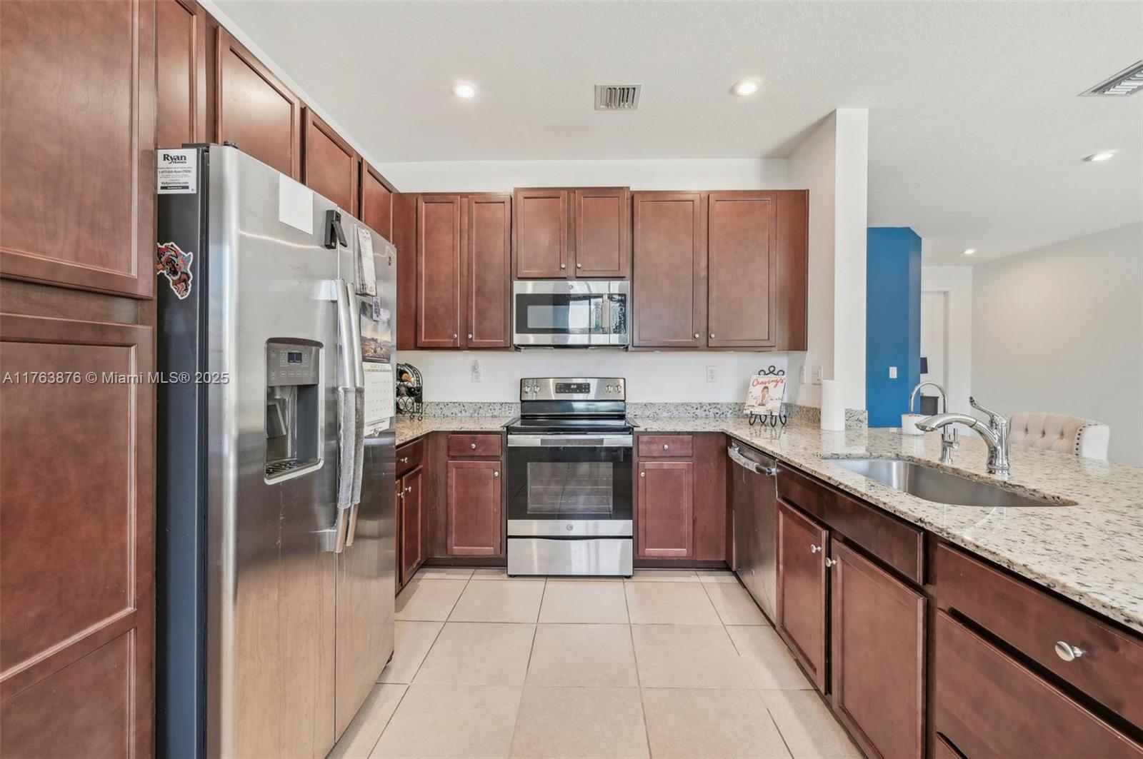 MC RESIDENTIAL - Residential