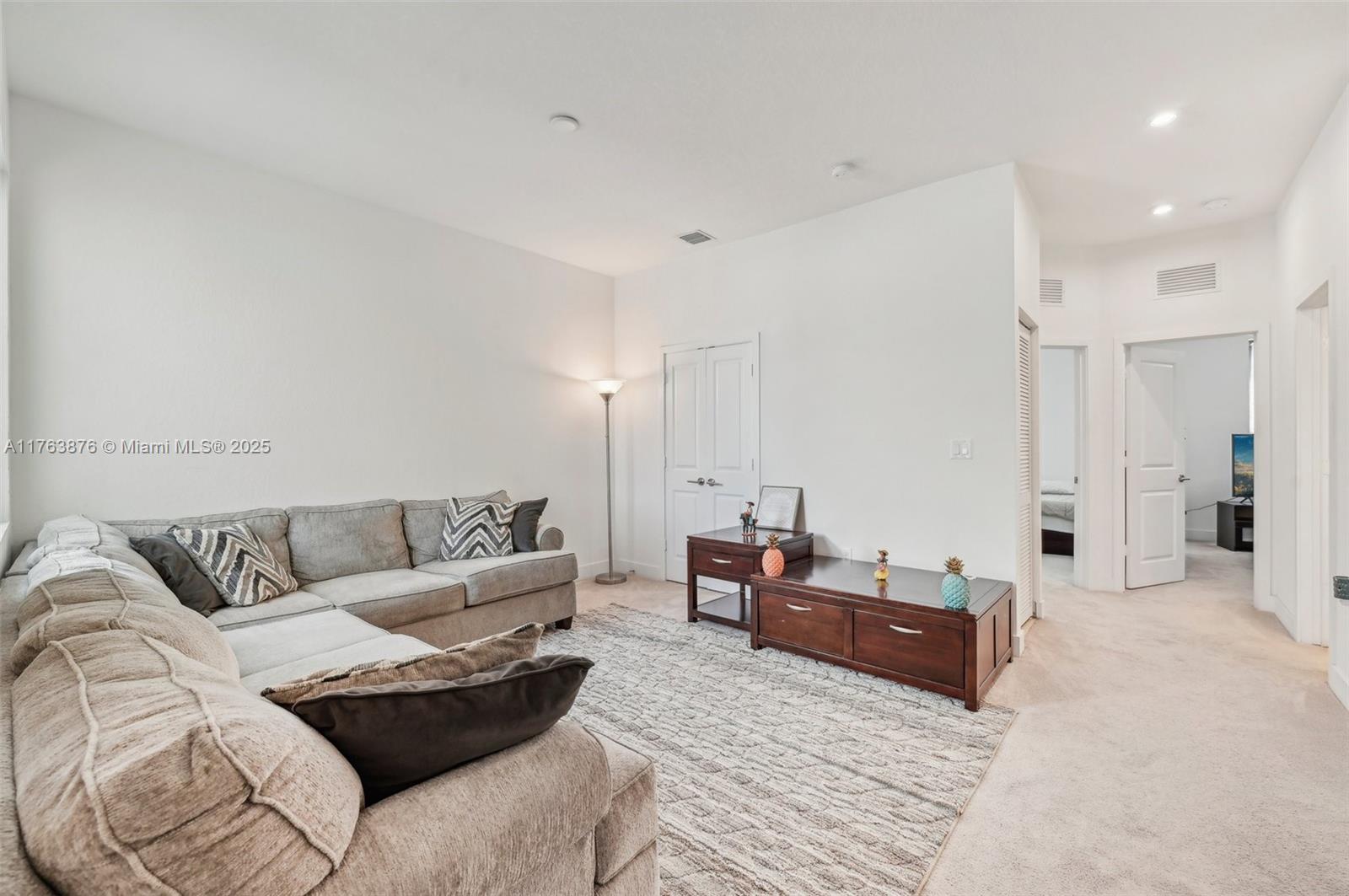 MC RESIDENTIAL - Residential