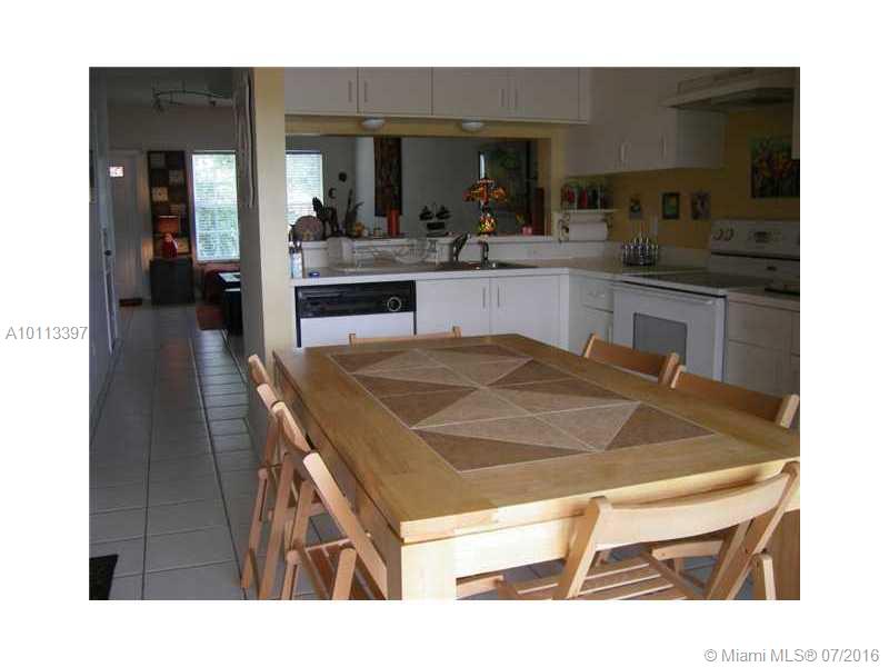 Bonaventure 82-43 B - Residential Lease