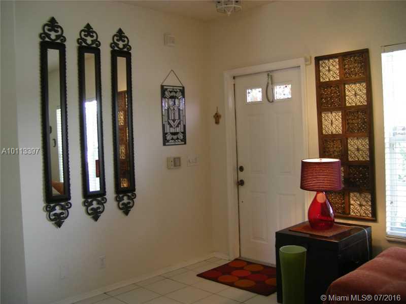 Bonaventure 82-43 B - Residential Lease