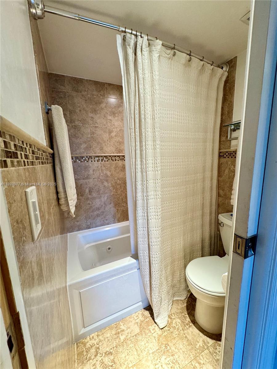 PARC VILLAGE CONDO - Residential Lease