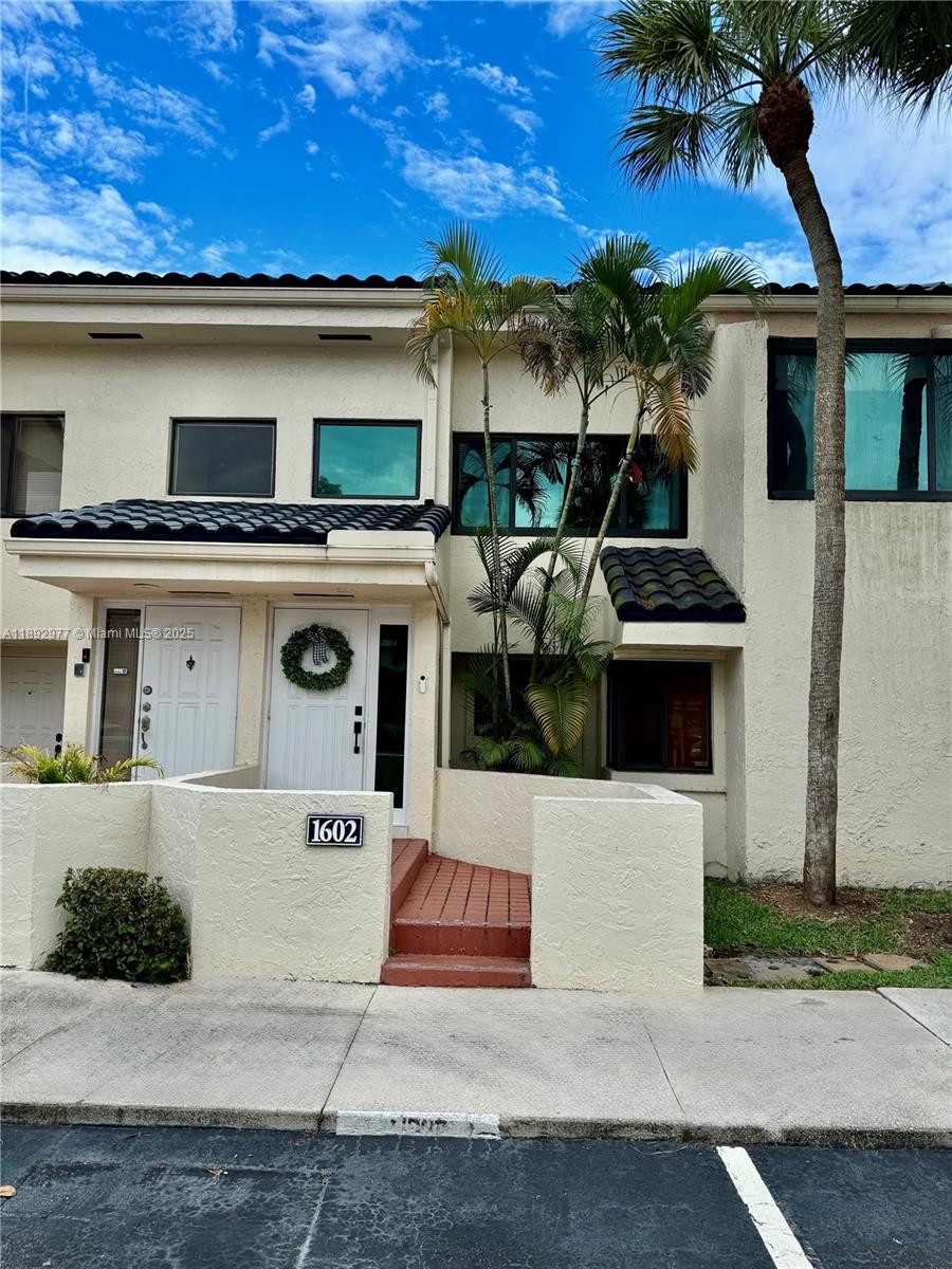 PARC VILLAGE CONDO - Residential Lease