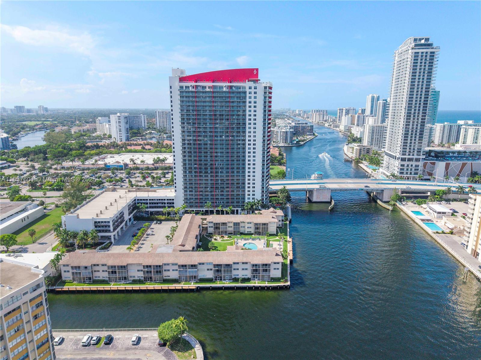 2600 Diana Dr 311