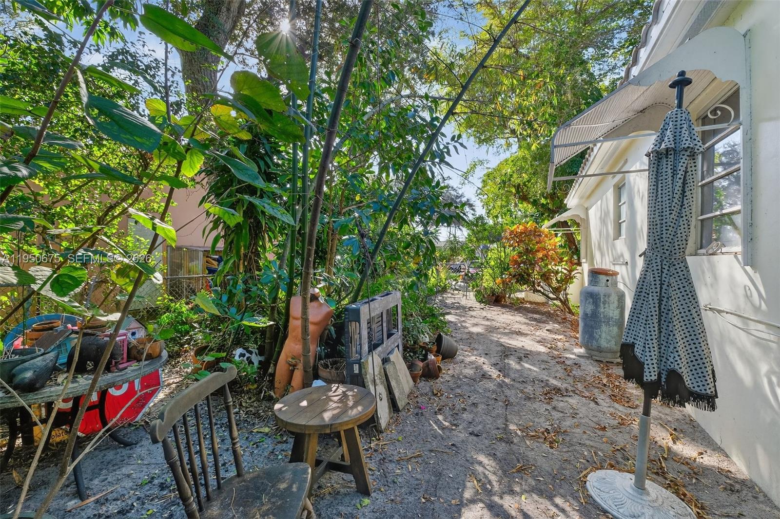 MIAMI SHORES SEC 5 - Residential