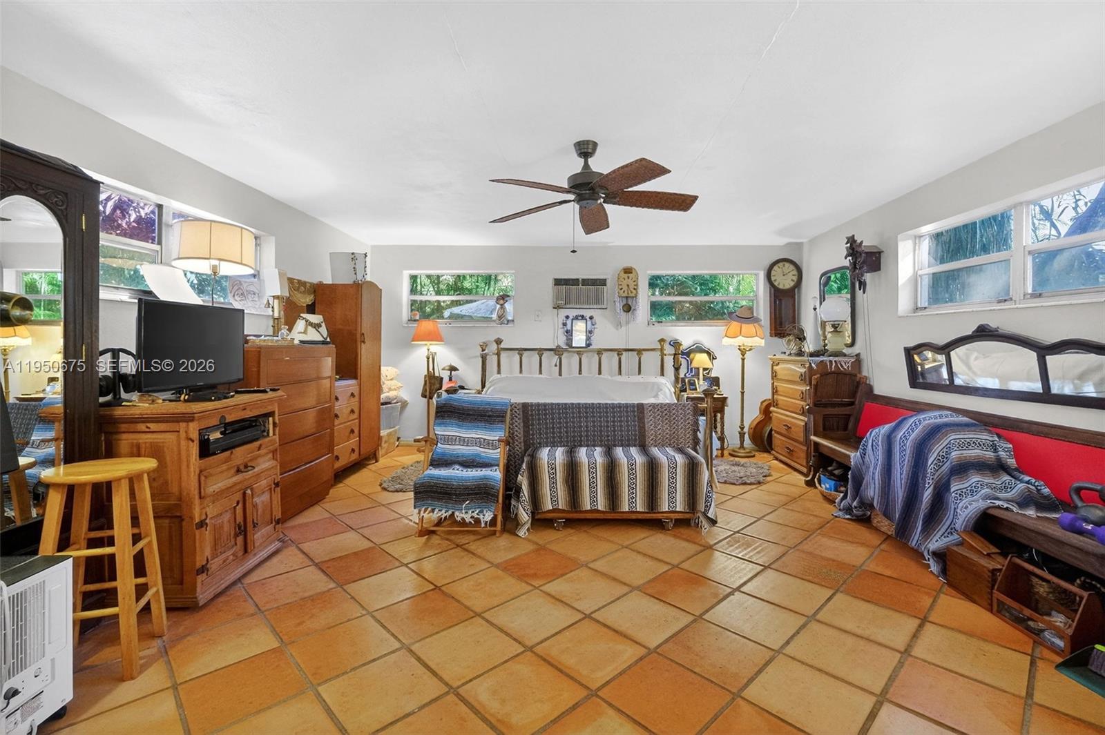 MIAMI SHORES SEC 5 - Residential