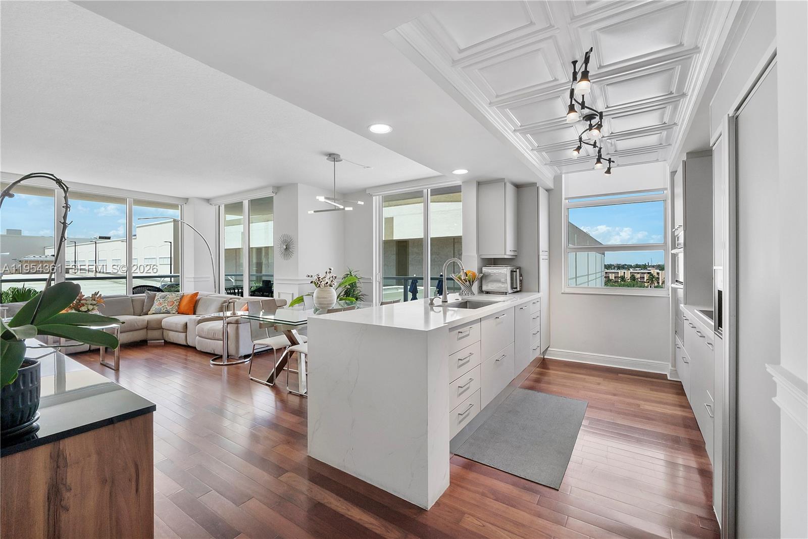 PORT CONDO - Residential