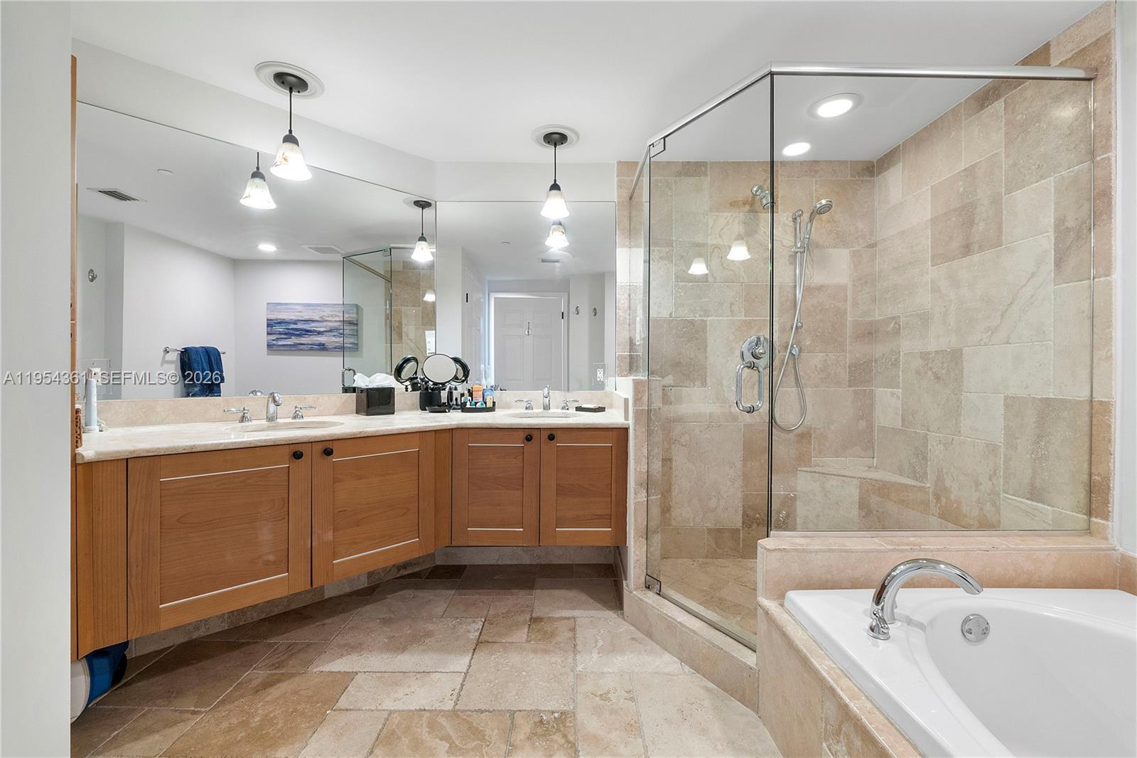 PORT CONDO - Residential