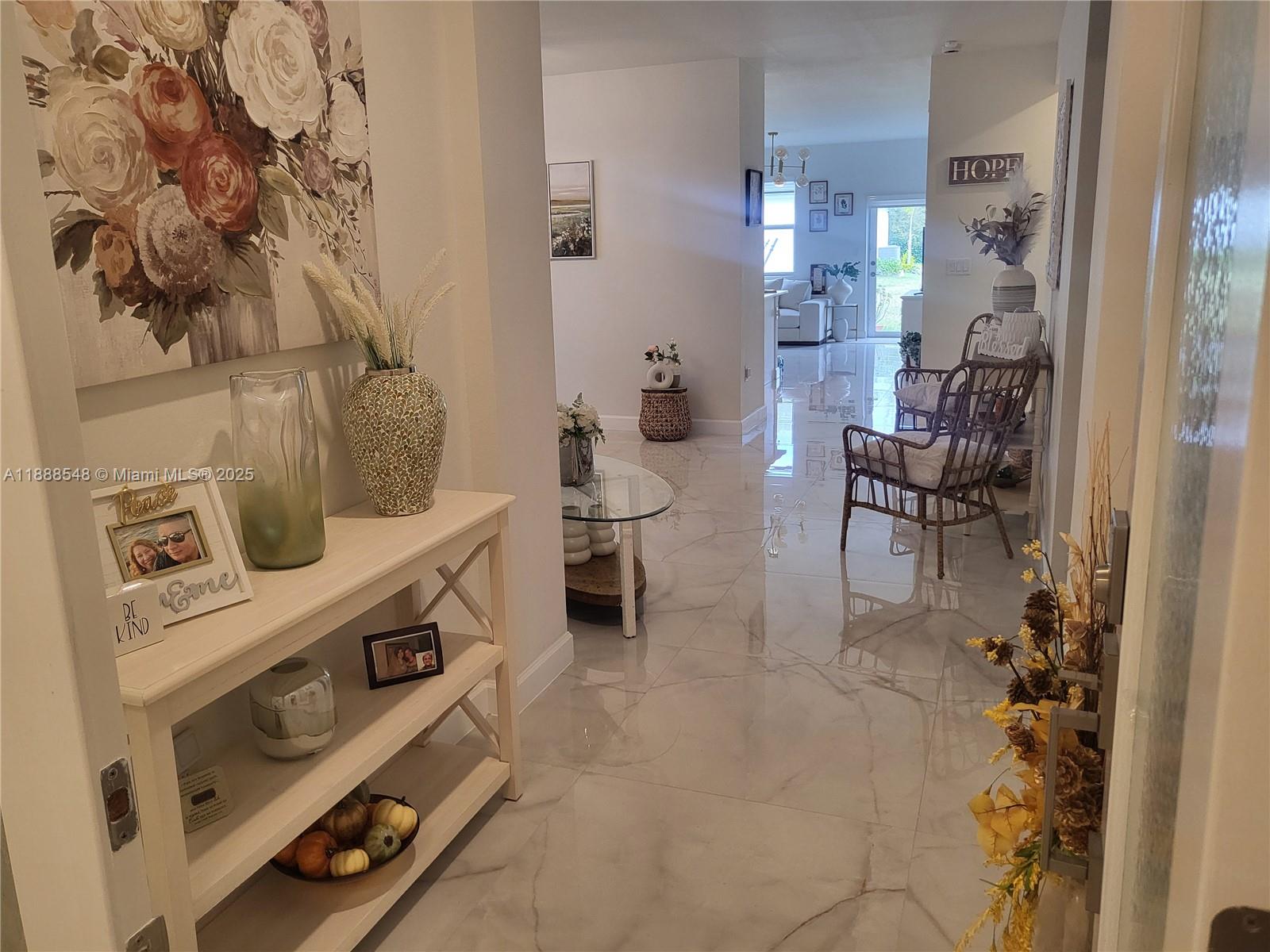 PARADISE PINES - Residential