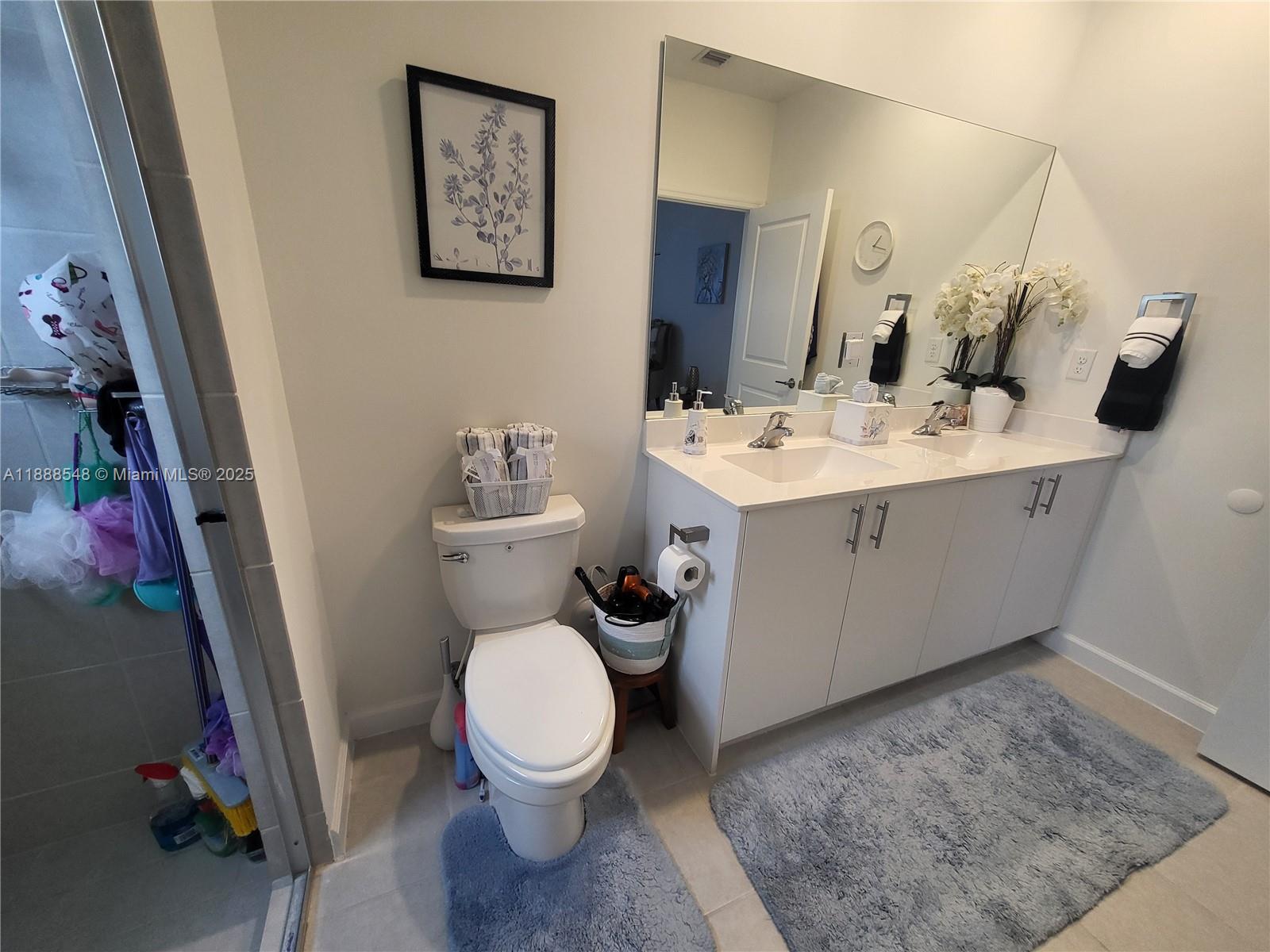 PARADISE PINES - Residential