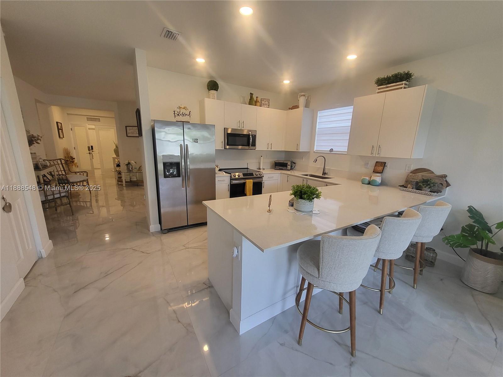 PARADISE PINES - Residential