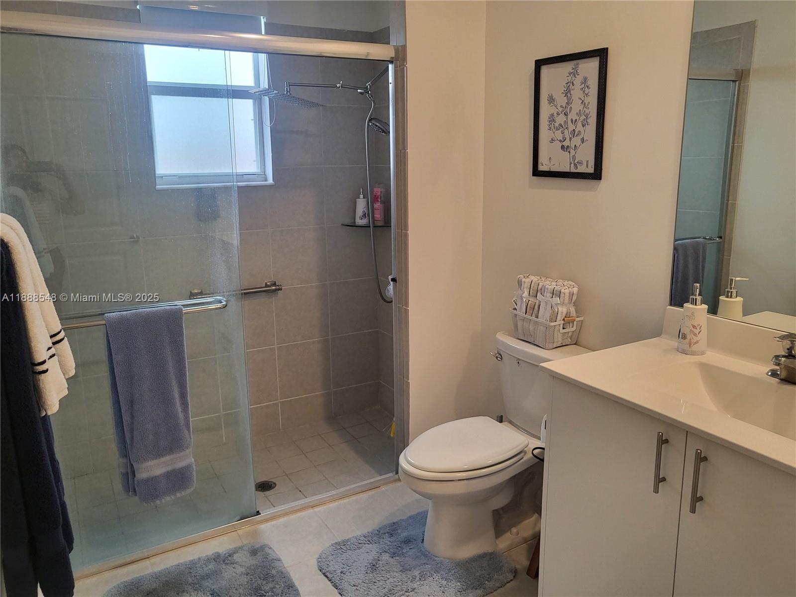 PARADISE PINES - Residential