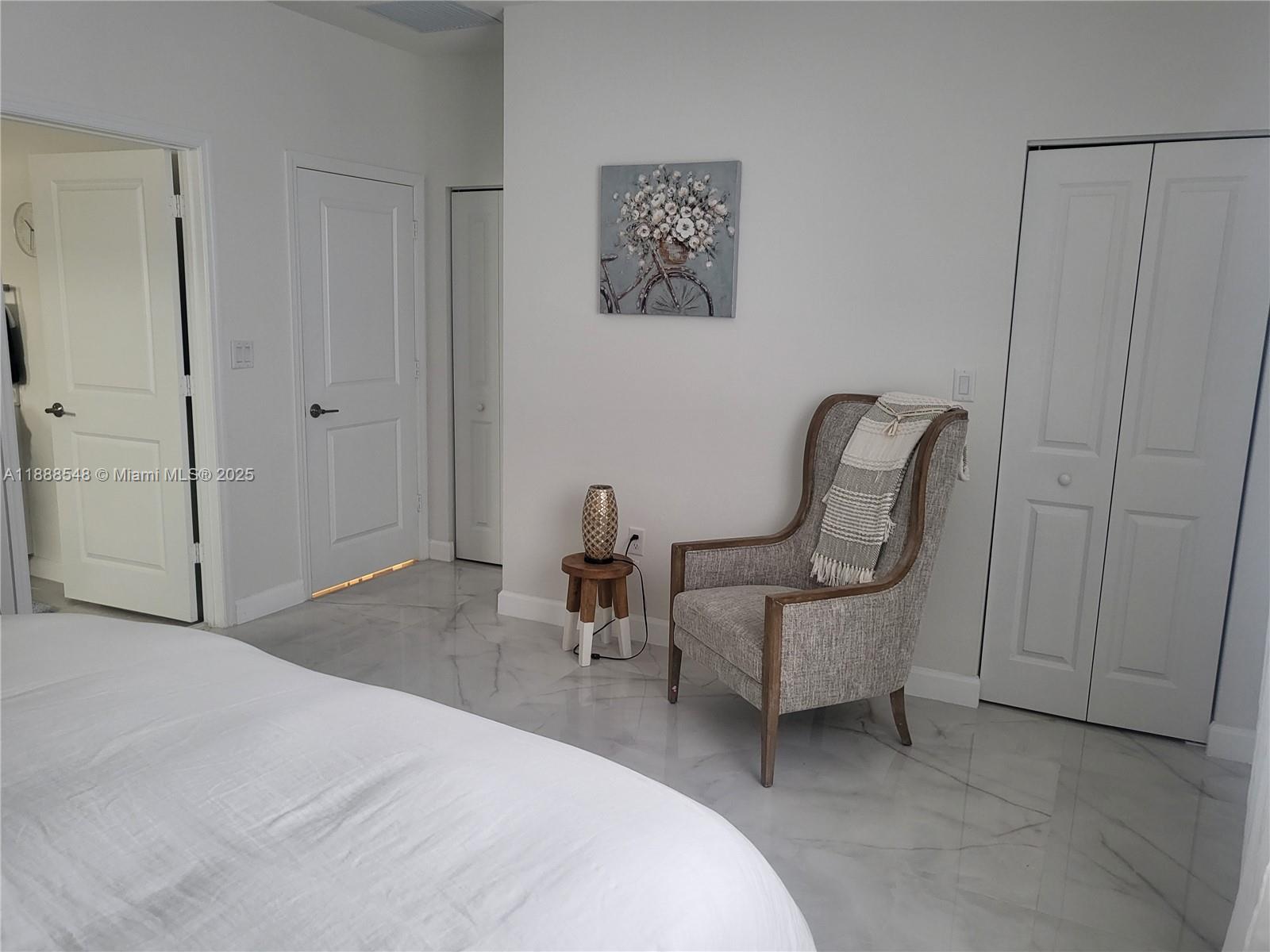 PARADISE PINES - Residential