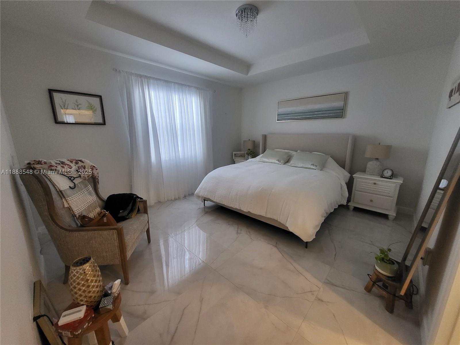 PARADISE PINES - Residential