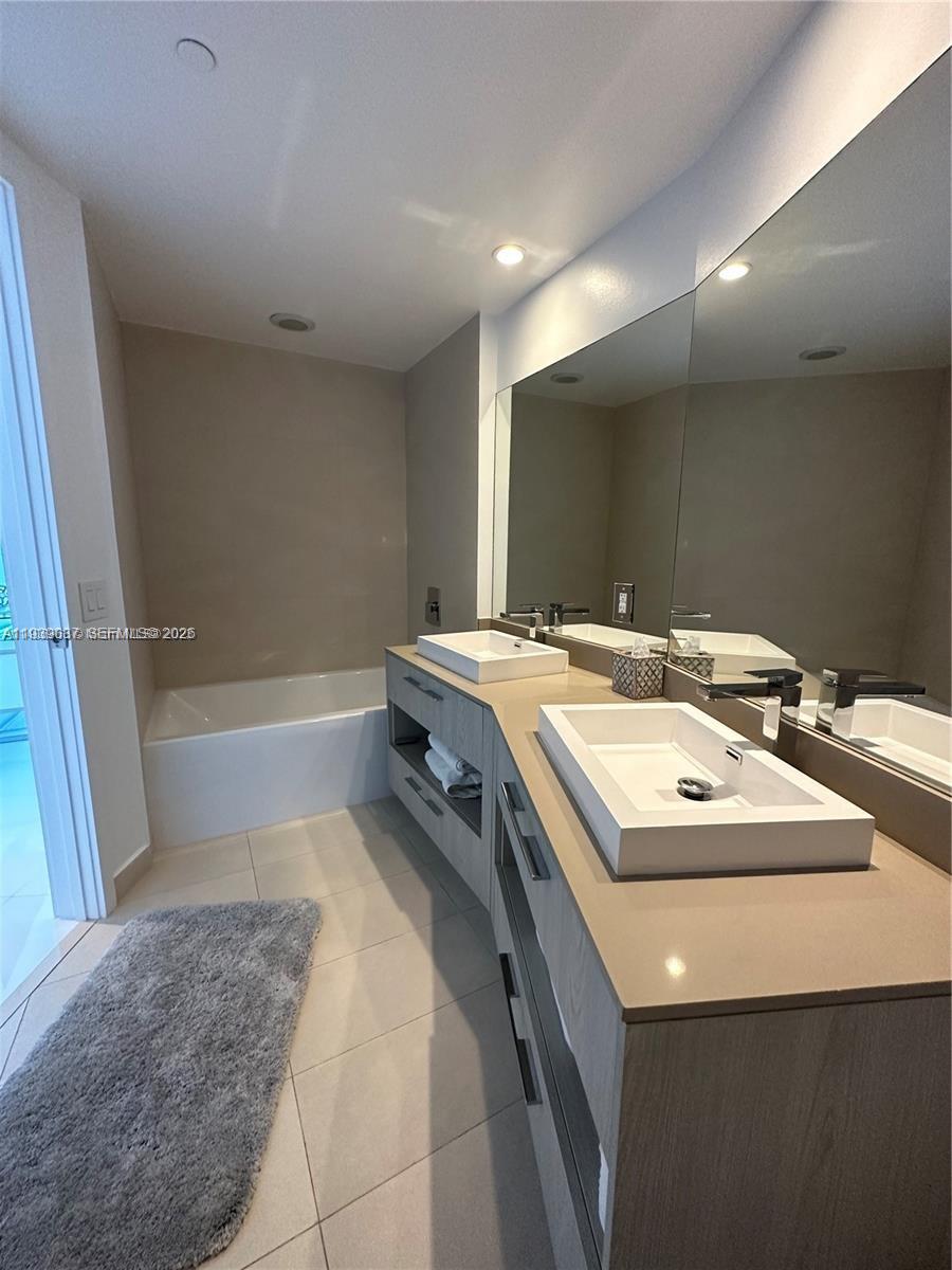 4111 SOUTH OCEAN DRIVE CO - Residential