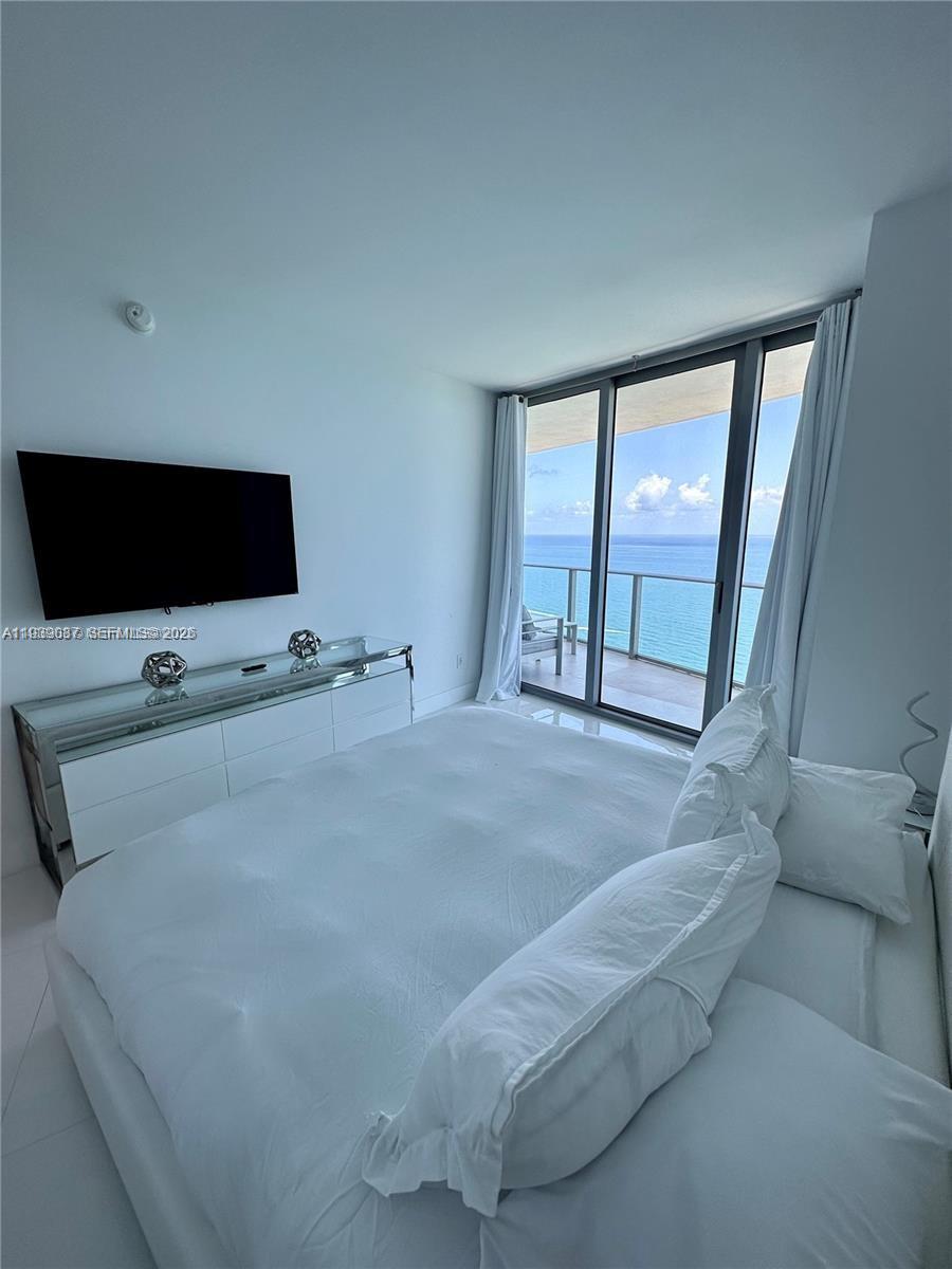 4111 SOUTH OCEAN DRIVE CO - Residential