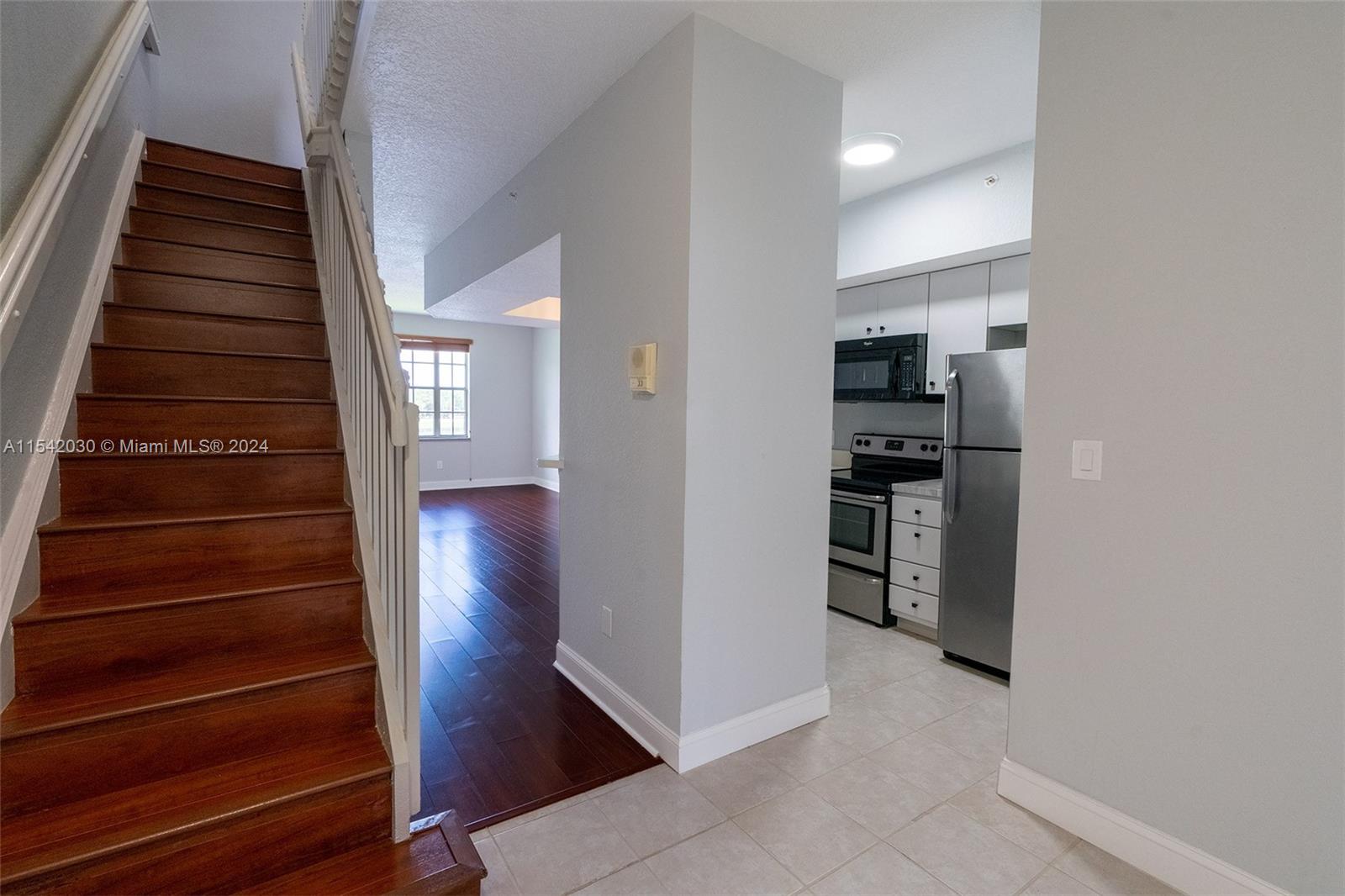 VILLAS DE TUSCANY CONDO - Residential