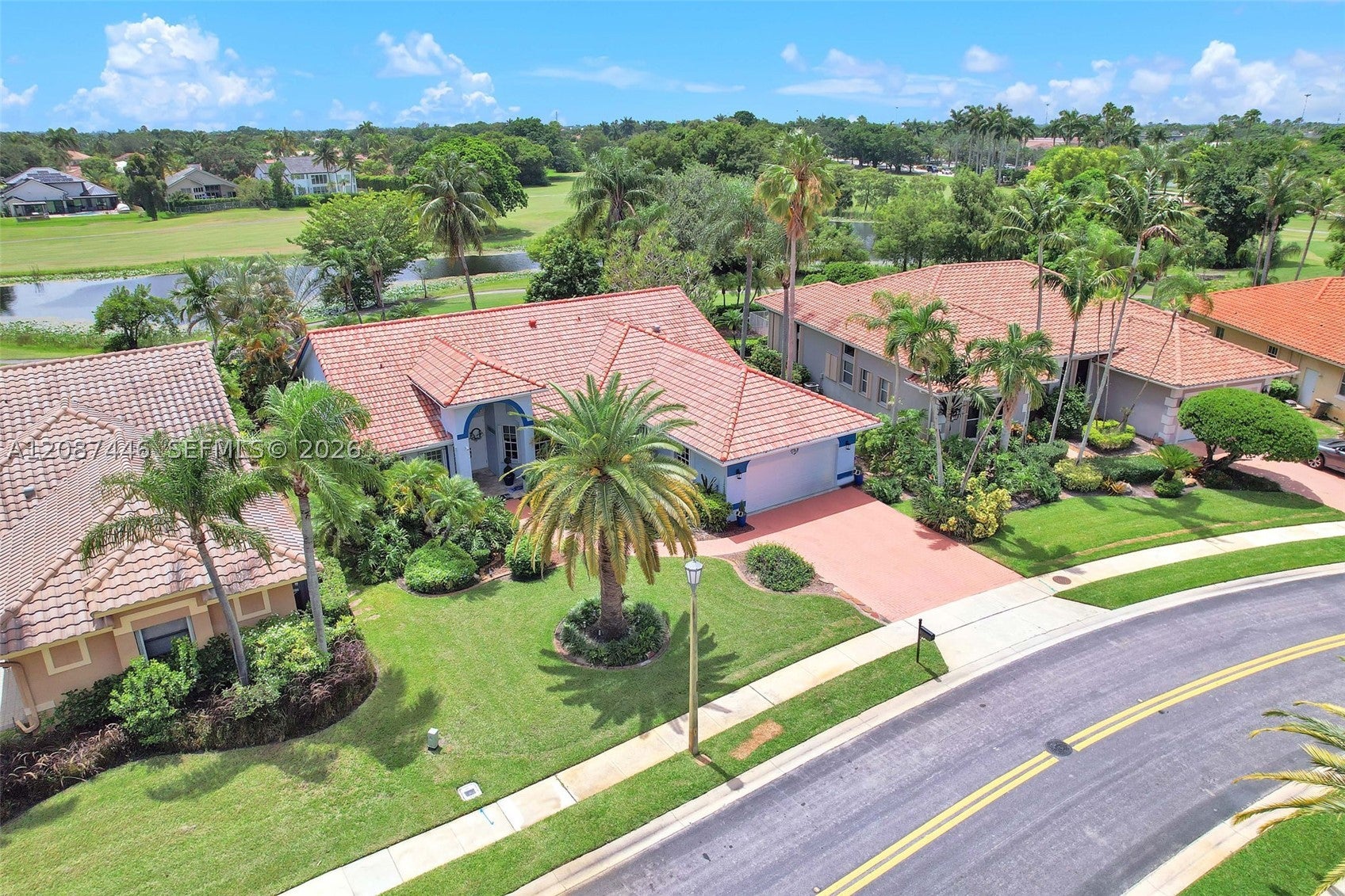 View photos, virtual tours, details... 560 W Cypress Pointe Dr W