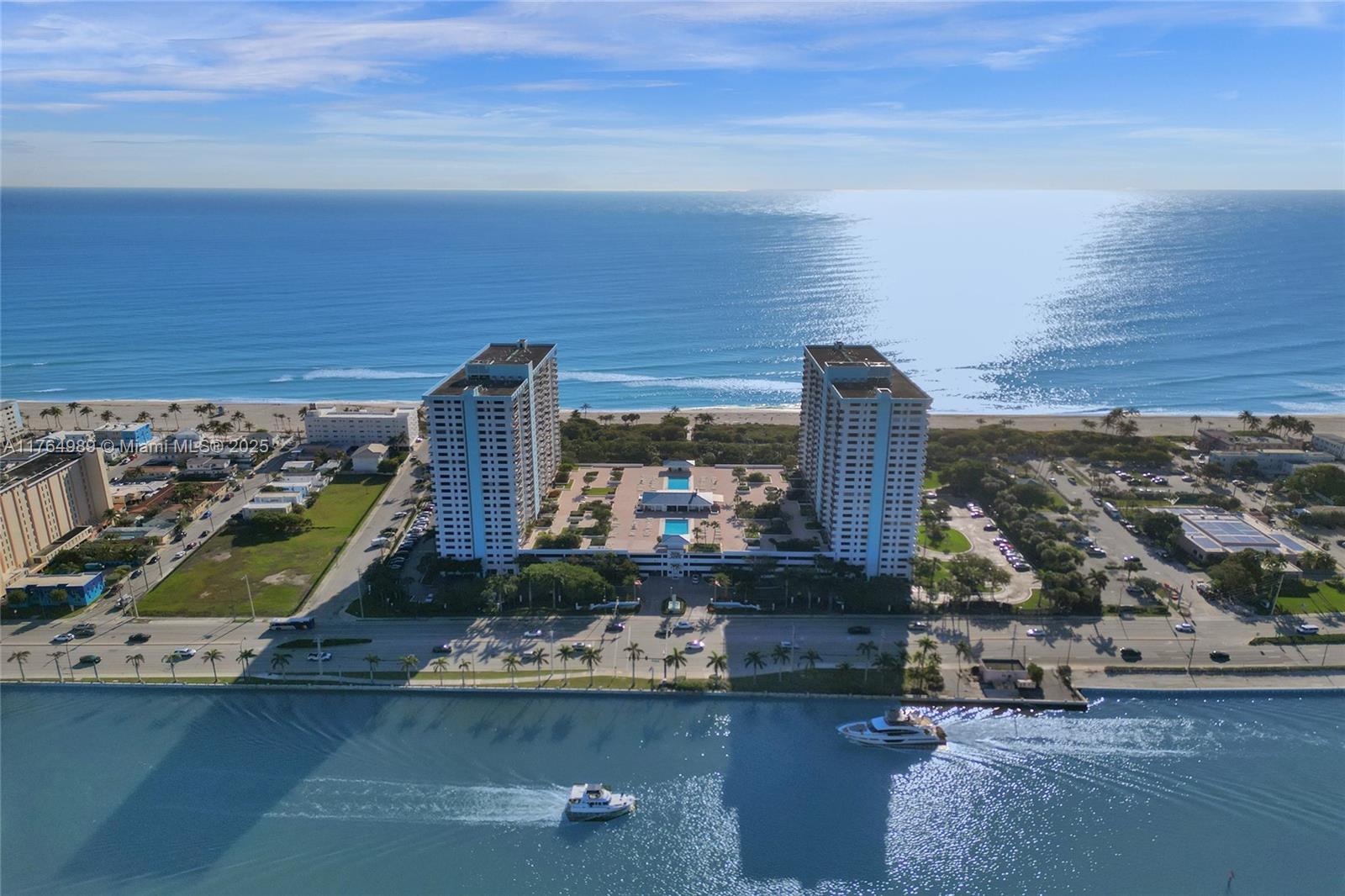 SUMMIT CONDO - Residential