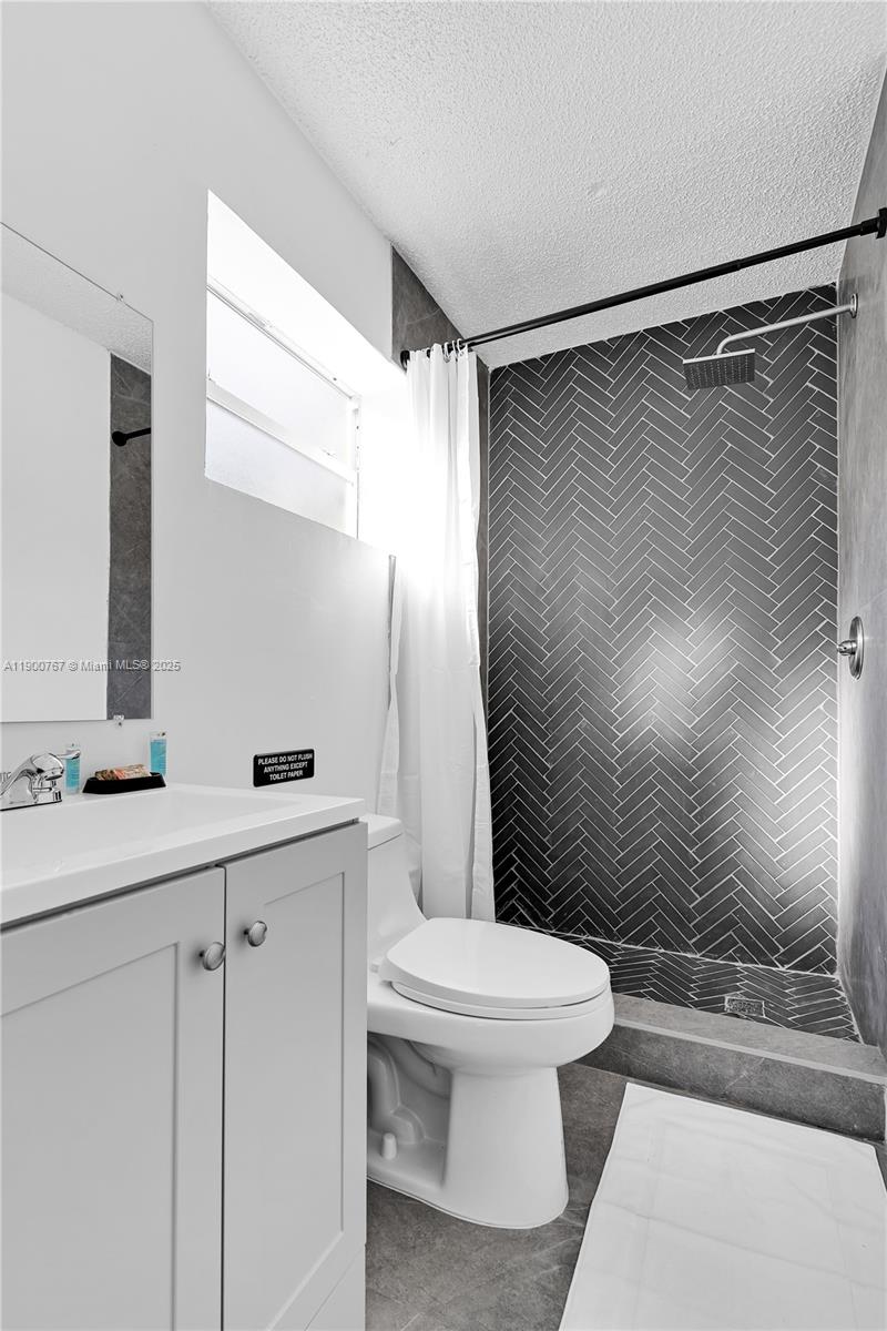 DRIFTWOOD ESTATES NO 3 - Residential