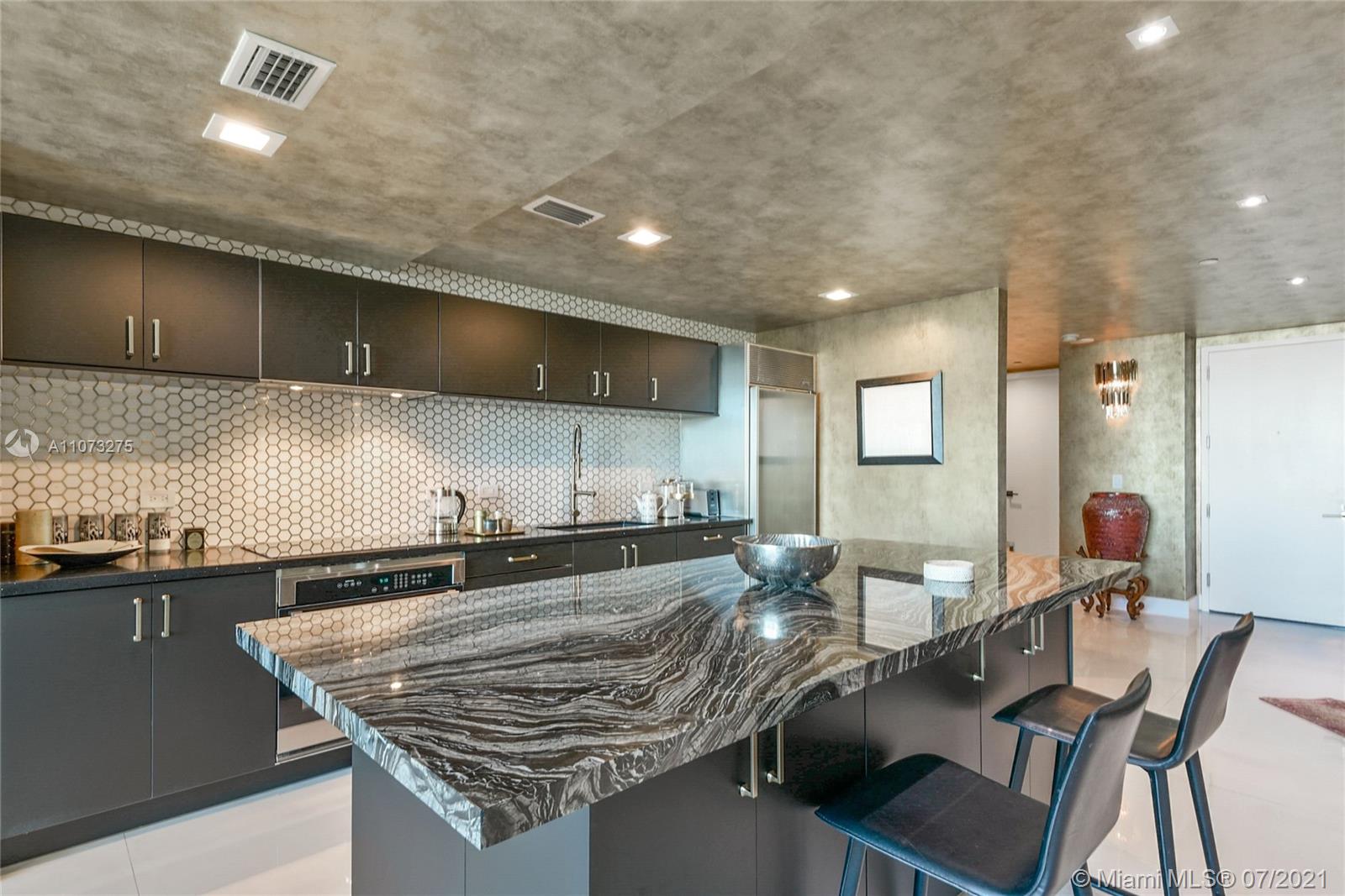 TEN MUSEUM PK RESIDENTIAL - Residential