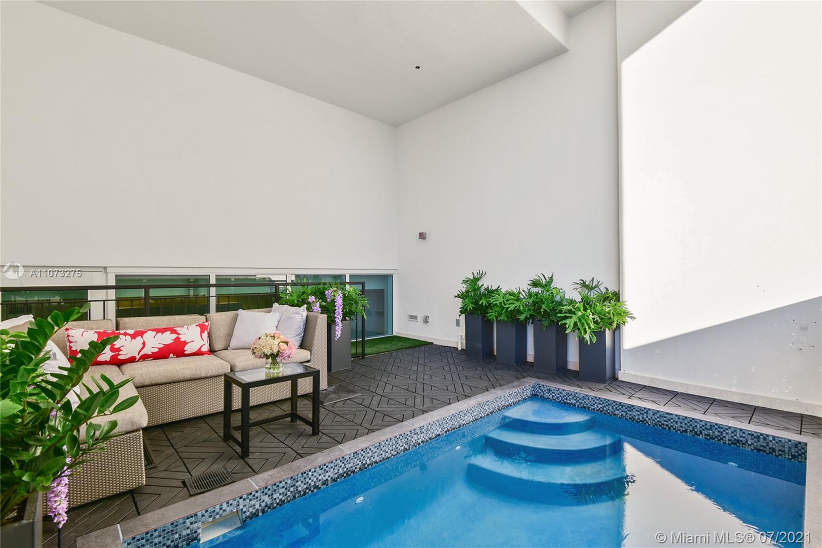 TEN MUSEUM PK RESIDENTIAL - Residential