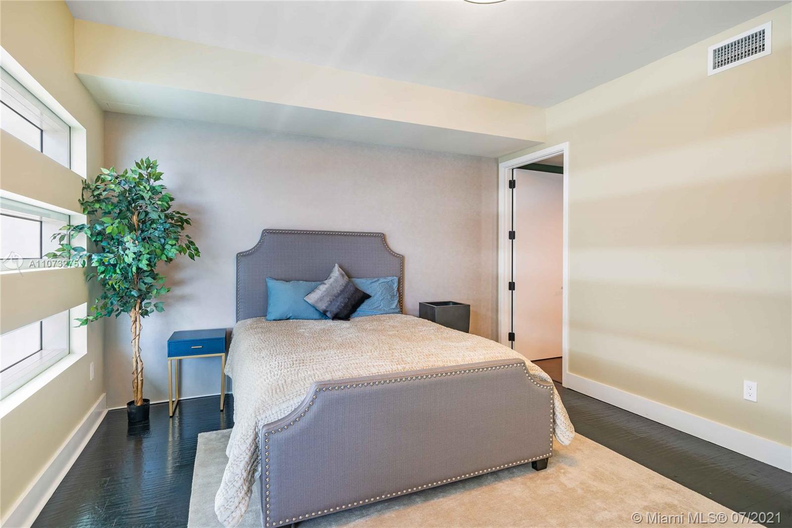 TEN MUSEUM PK RESIDENTIAL - Residential